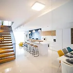 Villa Like Vir